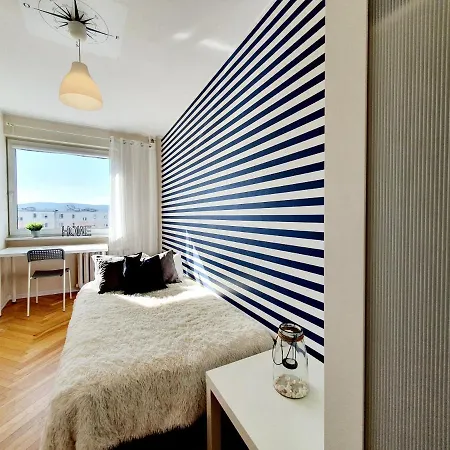 Pokoje W Apartamencie Przy Plazy - Bitwy Pod Plowcami 6 Sopoty